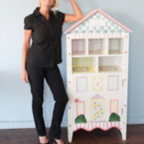 Meet your Posher, Sherry - Picture 5 of 8